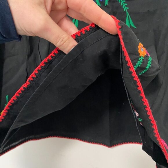 Yesterday Never Dies Black Floral Embroidery Skirt Size 12 - Picture 3 of 5